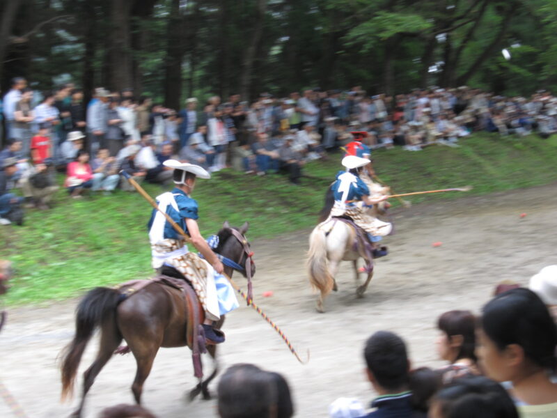 長者山新羅神社の加賀美流騎馬打球